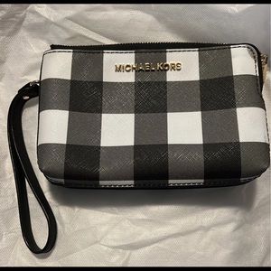 Michael Kors buffalo plaid double zip wristlet, new without tags